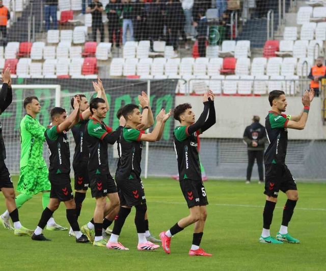 Karşıyaka 3-1 Bornova 1877 — TFF 3. Lig 4. Grup, 13. Hafta