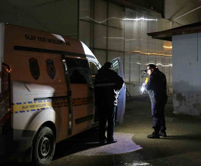 Kastamonu Kuzeykent Pazar Alanı'nda çıkan kavgada 1 kişi ağır yaralandı