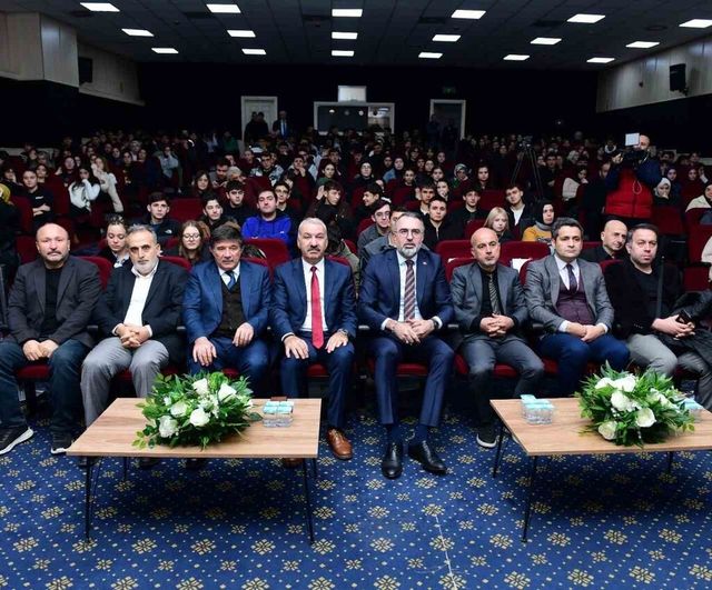 Kestel Belediyesi eğitim seferberliği: Üniversite hazırlık setleri ve kapsamlı öğrenci desteği