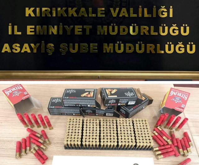 Kırıkkale'de tarihi eser operasyonu: Evde 10 sikke ve 5 metal obje ele geçirildi