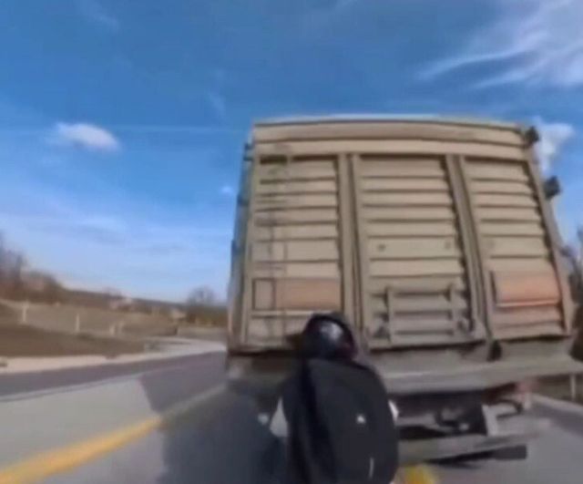 Kırklareli–Dereköy yolunda motosiklet kamyona arkadan çarptı: 1 yaralı