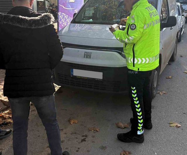 Kırşehir'de Melikgazi Caddesi'nde ters yönde seyreden sürücü yakalandı