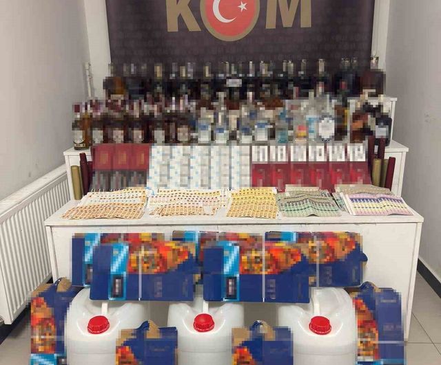 Kocaeli'de 5 milyon liralık kaçakçılık operasyonu: kaçak içki ve tütün ele geçirildi