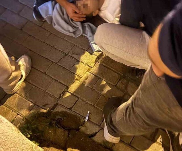 Kocaeli Körfez'de Lise Öğrencileri Arasında Bıçaklı Kavga: 16 Yaşında Bir Yaralı