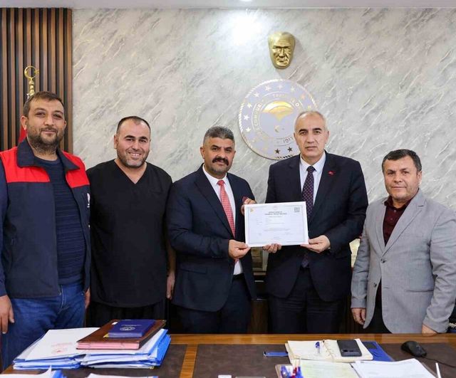 Malatya İli Damızlık Sığır Yetiştiricileri Birliği'ne Birinci Sınıf Sertifika — Yaklaşık 4 milyon 588 bin TL ek destek