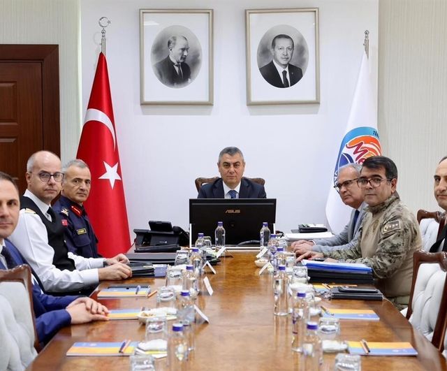 Mersin'de Güvenlik ve Asayiş Değerlendirme Toplantısı: 8-14 Aralık'ta 886 Aranan Yakalandı