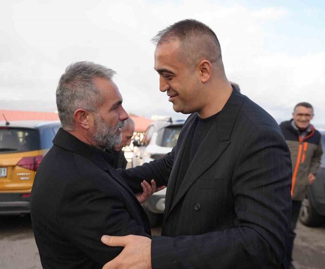 MHP Erzurum İl Başkanı Adem Yurdagül, Ülkü Ocakları başkanlarıyla 'Terörsüz Türkiye' için toplandı