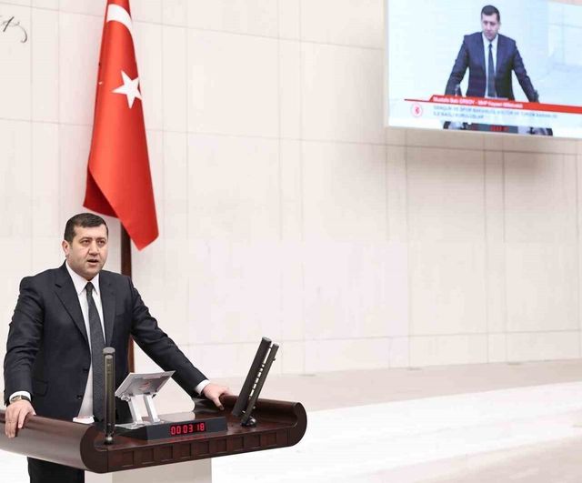 MHP'li Baki Ersoy'dan Başkan Büyükkılıç'a Kayseri'nin Avrupa'daki spor başarısı için tebrik