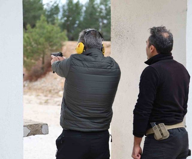Muğla Orman Bölge Müdürlüğü’nde personel için silah ve güvenlik eğitimi