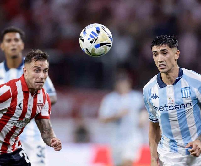 Muslera'nın penaltı kurtarışları Estudiantes'e Arjantin Clausura şampiyonluğunu getirdi