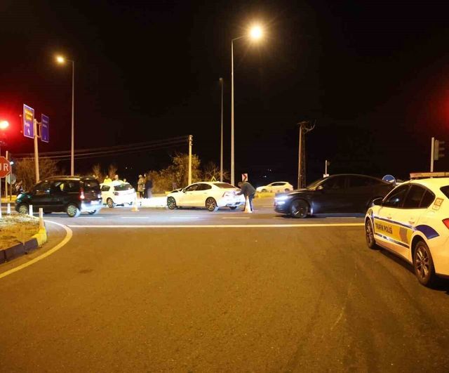 Nevşehir'de kırmızı ışık ihlali sonucu trafik kazası: 2 yaralı