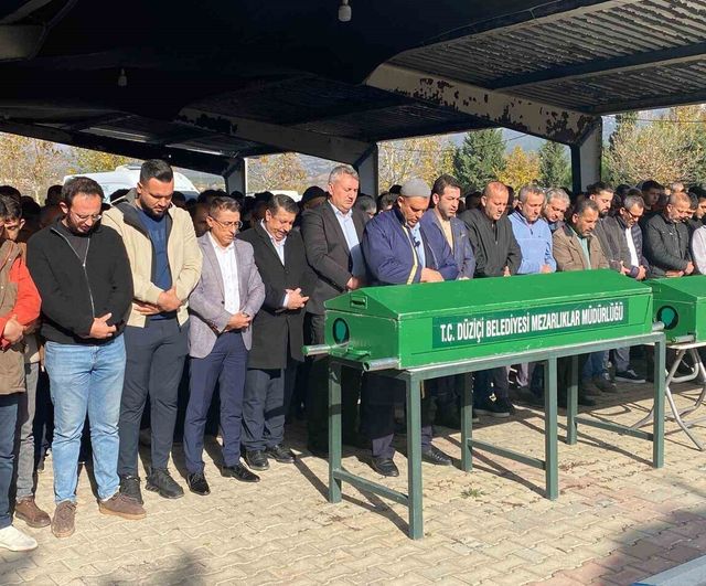 Osmaniye'deki trafik kazasında hayatını kaybeden 3 kişi Düziçi'nde toprağa verildi