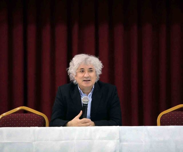 Prof. Dr. Ömer Özkan, öğrencilerle buluştu: Organ nakli, yapay organ ve tıpta uzmanlaşma