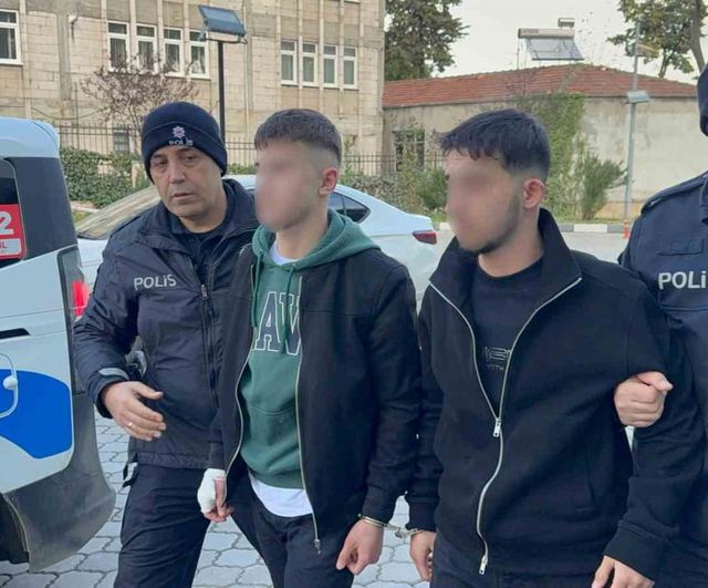 Samsun'da bıçaklı kavgada 3 kişi yaralandı; 2 şüpheli tutuklandı