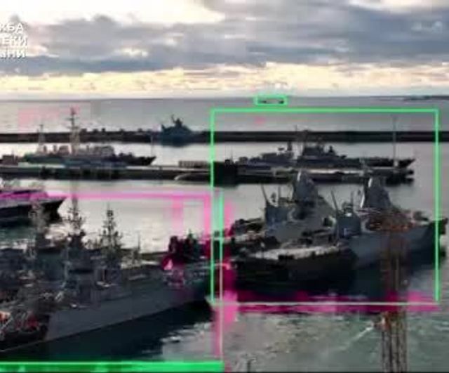 SBU: Novorossiysk Limanı’ndaki Varshavyanka sınıfı denizaltıya insansız deniz aracıyla saldırı