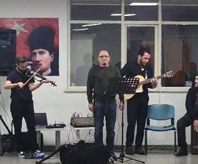 Simav Gençlik Merkezi'nde üniversite öğrencilerine motivasyon programı düzenlendi