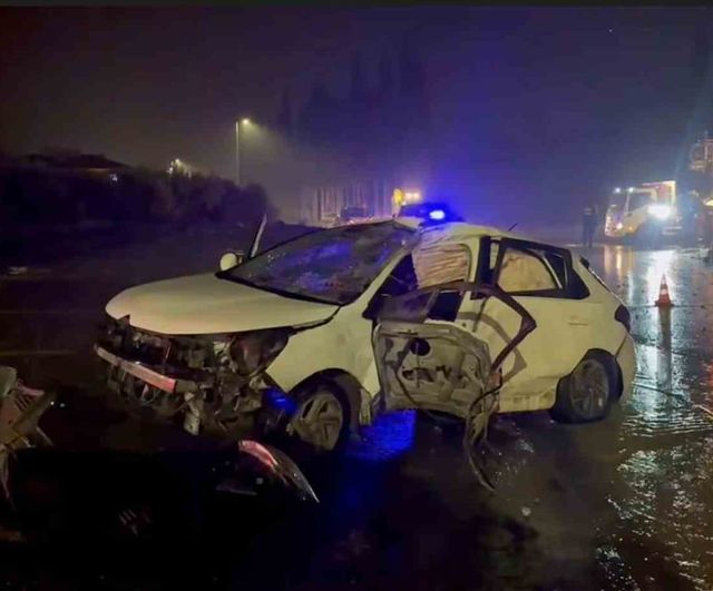 Söke-Ağaçlı yolunda yağış kaynaklı trafik kazasında 1 kişi yaşamını yitirdi