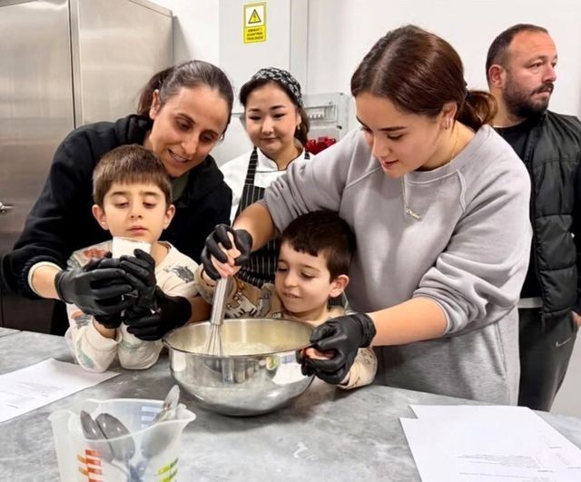 SUBÜ'de özel gereksinimli bireyler akademisyen ve öğrencilerle mutfak atölyesinde buluştu
