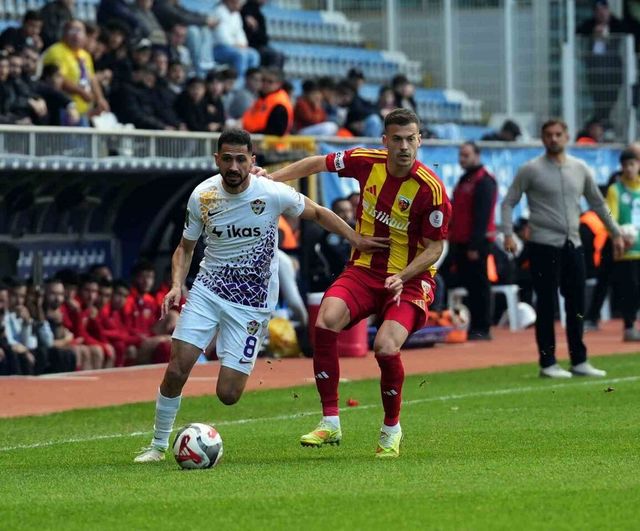 Trendyol Süper Lig 15. Hafta: Eyüpspor - Kayserispor 0-0 (Maç devam ediyor)