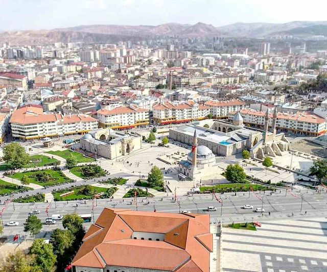 TÜİK verileri: Sivas’ta kişi başı GSYH 2024’te 351 bin 134 liraya ulaştı