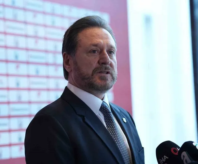 Uğur Fora: Kupaya talip Beşiktaş her rakibini yenmeli