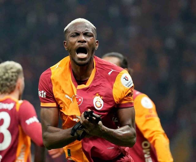 Victor Osimhen, Samsunspor maçında iki golle sezon toplamını 11'e çıkardı