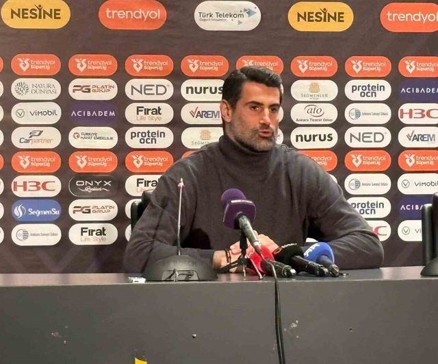 Volkan Demirel, Gençlerbirliği-Fatih Karagümrük maçının ardından görevinden ayrıldığını açıkladı