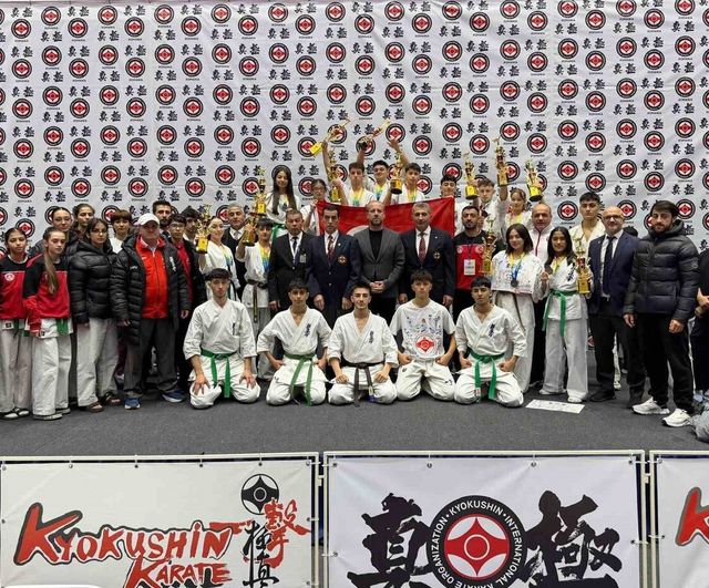 Yıldırımlı Sporcular Kyokushin Avrupa Kupası'nda 3 Madalya Kazandı