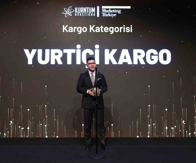 Yurtiçi Kargo, B2B Excellence Awards'ta 'En İtibarlı İş Ortağı' seçildi