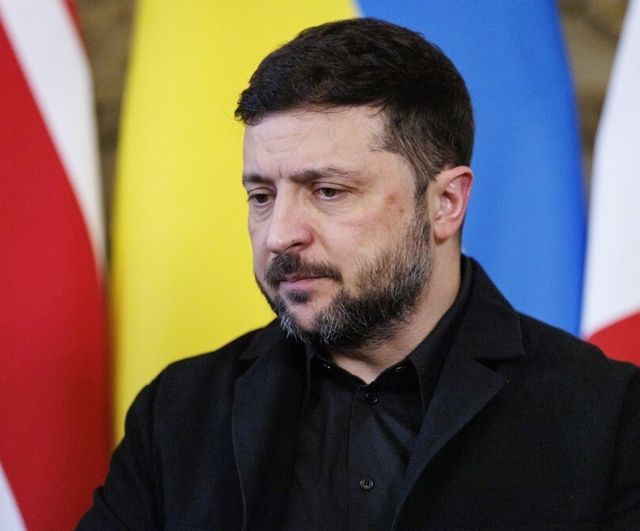 Zelenskiy: Rusya ile olası toprak takasını halk oylaması belirlemeli