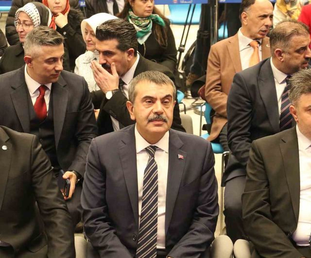 7’nci Mehmet Akif İnan Ödülleri sahiplerini buldu — Edebiyat, düşünce ve sendikal katkılar ödüllendirildi