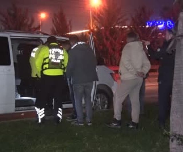 Antalya'da park halindeki panelvanda bir kişi ölü bulundu