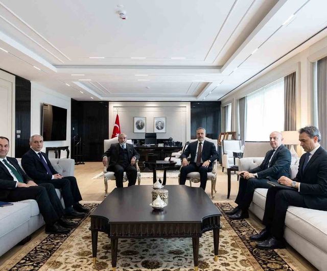 Bakan Hakan Fidan, KİB Genel Sekreteri Selahaddin Bahaddin'i Ankara'da kabul etti