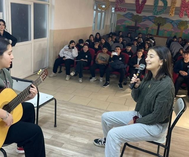 Balıkesir Burhaniye'de Okullarda 'Aile ve Oyun' Temalı Dönem Sonu Etkinlikleri Başladı