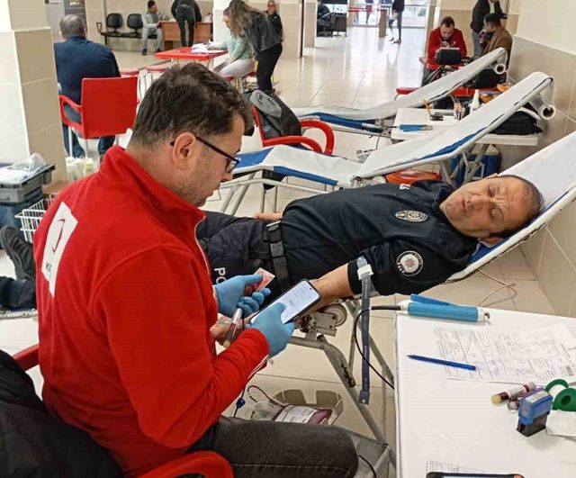 Bartın'da 2 günde 52 ünite kan bağışı toplandı