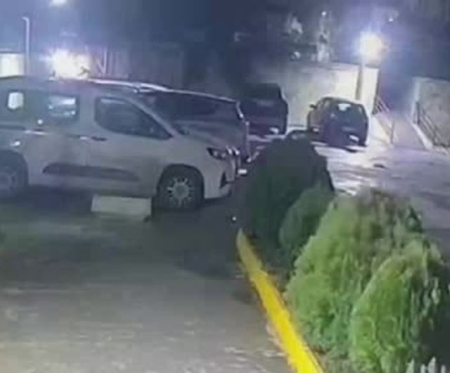 Beylikdüzü'nde 17 Yaşındaki Şüphelinin Silahlı Saldırısı: Site Görevlisi Ağır Yaralı