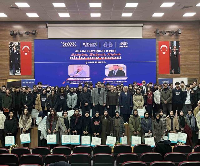 Biruni Üniversitesi, YÖK’ün 'Bilim Kafe' programıyla 6 ilde lise öğrencileriyle buluştu