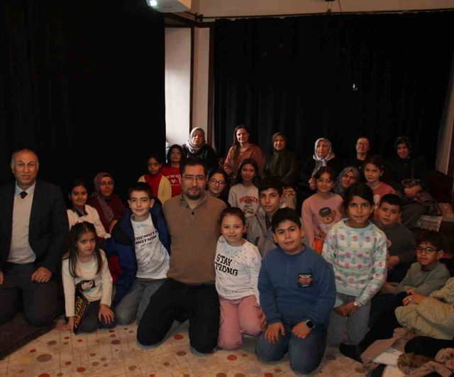 Bor Kütüphanesi'nde 'Rabbani Sanat Matematik' söyleşisi — Kur'an perspektifiyle matematiğin günlük yaşamdaki yansımaları