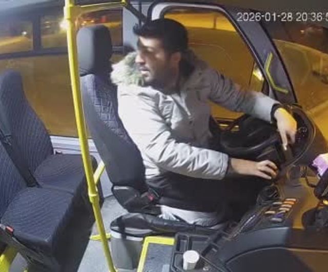 Bursa'da halk otobüsünde kalp krizi: Şoför ve yolcuların müdahalesi hayat kurtardı