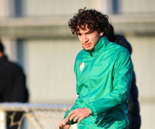 Bursaspor, TFF 2. Lig 20. hafta için Özlüce'de Yeni Mersin İdman Yurdu maçına hazırlandı