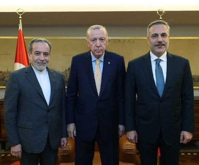 Cumhurbaşkanı Erdoğan, İran Dışişleri Bakanı Abbas Erakçi’yi Kabul Etti