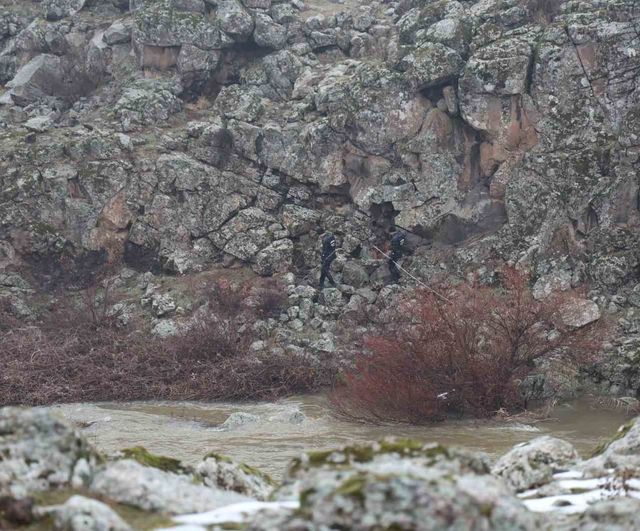 Diyarbakır Çınar'da 9 gündür kayıp şizofreni hastası kadın için geniş çaplı arama sürüyor