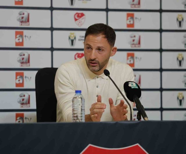 Domenico Tedesco: "Galatasaray maçı bizim için güzel bir test olacak"