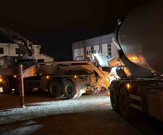 Düzce'de strafor fabrikasındaki yangın 2,5 saatte kontrol altına alındı