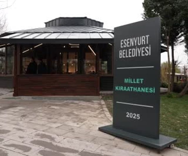 Esenyurt'ta Millet Kıraathanesi: Çay 5 lira, sohbet ve kitapla buluşma noktası