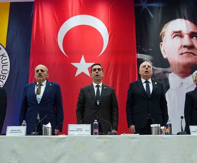 Fenerbahçe'nin toplam borcu 27 milyar 635 milyon TL olarak açıklandı