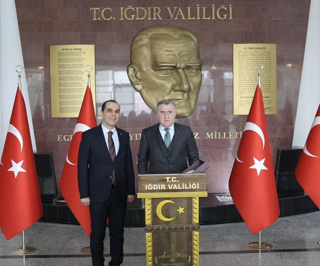 Gençlik ve Spor Bakanı Osman Aşkın Bak, Iğdır Valiliği'ni Ziyaret Etti