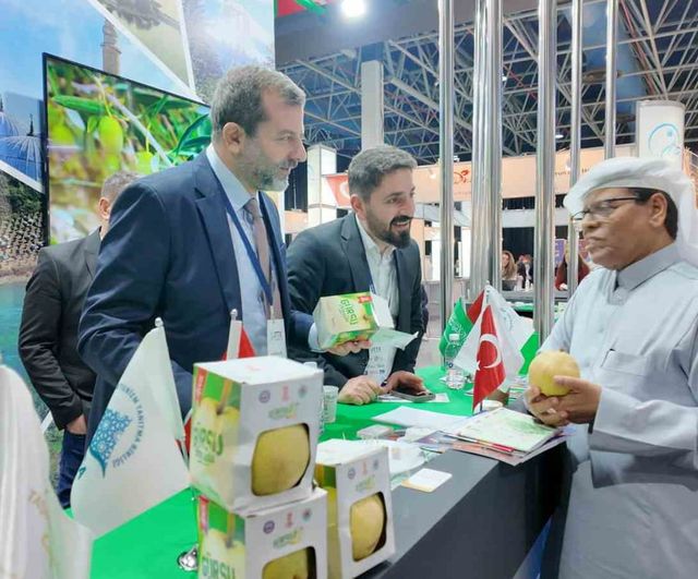 Gürsu armudu Cidde Turizm Fuarı'nda tanıtıldı