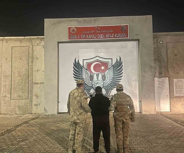 Iğdır'da Yasa Dışı Girişte Yakalanan Eski Kocaeli İcra Müdür Yardımcısı Tutuklandı