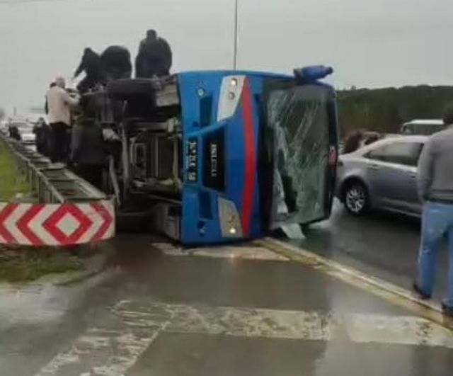 Kağıthane'de cezaevi nakil aracının devrilmesi: 19 yaralı, 2 jandarma ağır